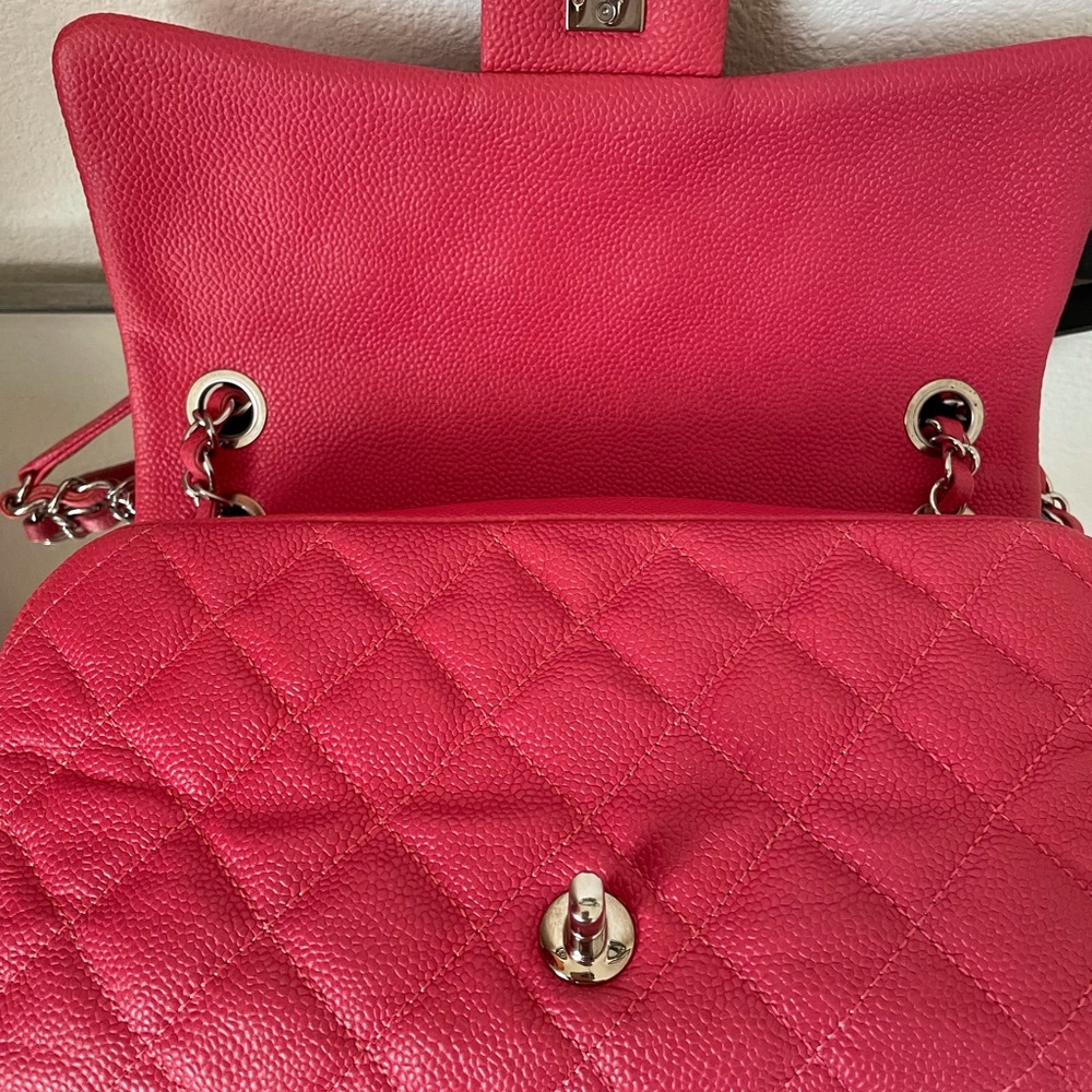 Chanel pink caviar small east flap - Picture 4 of 17
